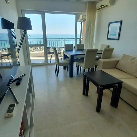 Seaview Апартаменты